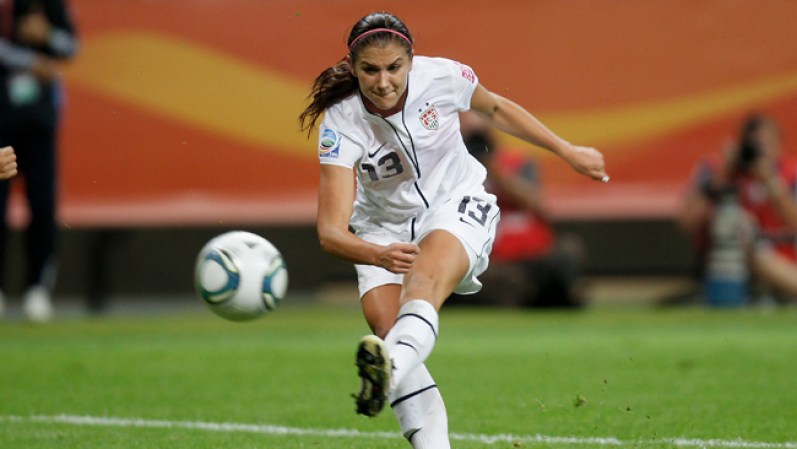 Alex Morgan: Con sólo 22 años, la joven es una de las estrellas del fútbol femenino estadounidense.