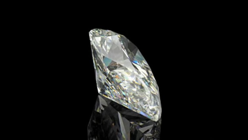 La pureza de un diamante determina su calidad. La piedra preciosa como tal, el diamante, tiene 2,500 años de historia.