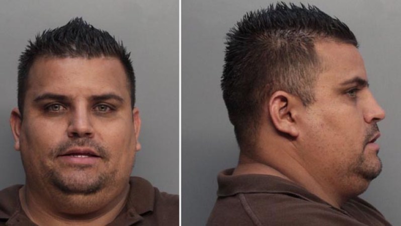 Edward Correa fue arrestado el 9/15/2013 en la región de Miami, Florida por:<br /><br />Burglary/Unoccupied Conveyance