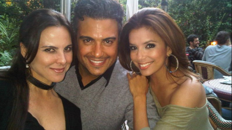 De izquierda a derecha, Kate del Castillo, Jaime Camil y Eva Longoria.