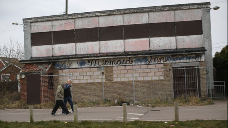 Muchos residentes optan por evitar referirse a la zona como Jaywick debido a la reputación de la ciudad, optando en lugar de referirse a la ciudad como "West Clacton".