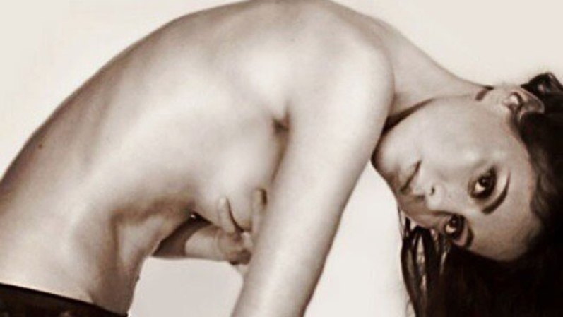 Lucia Fabiani es una ardiente y esplendida italiana fanática del Nápoles.