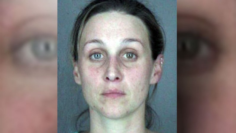 DICIEMBRE, 2013: Meaghan White, de 34 años y residente de Valley Cottage, en Nueva York, fue acusada de tener sexo con un adolescente de 16 años, según la policía.
