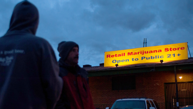 1 DE ENERO, 2014: Este miércoles arrancaron las ventas legales de marihuana para uso recreativo en Colorado.