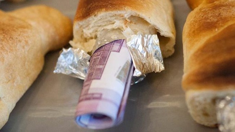 Las actividades ilegales producen tanto dinero que los traficantes ya no saben qué hacer para contrabandear el efectivo.