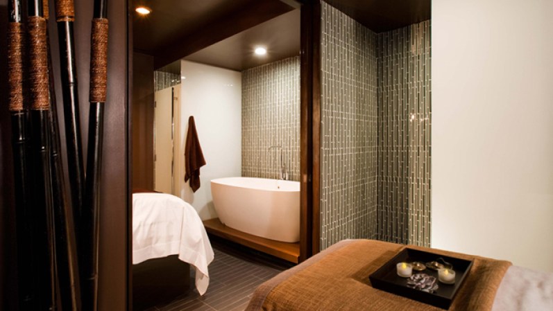 Con un poco de imaginación y creatividad puedes convertir tu baño en un delicioso “spa” como si estuvieras en Marruecos. Manny Ramírez, de The Setai Spa en Manhatan, nos da los truquitos.