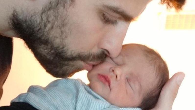 El 4 de febrero del 2013 dieron a conocer la primera foto del bebé.