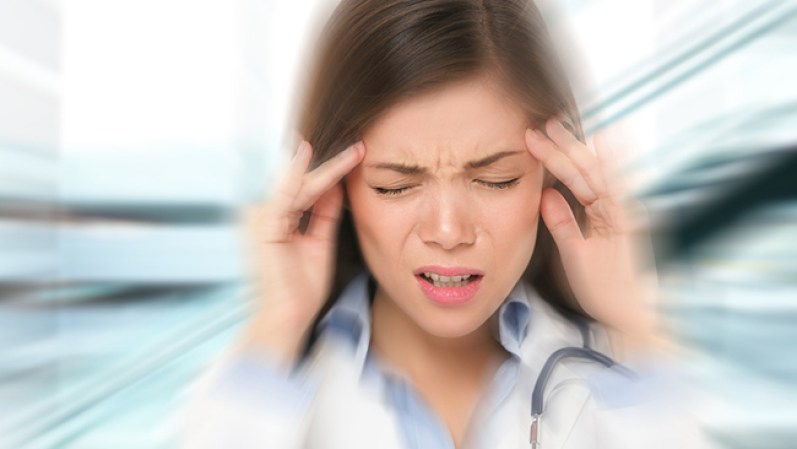 La migraña ataca a casi 30 millones de personas en Estados Unidos. Descubre aquí los signos que te pueden decir si estas teniendo un ataque de migraña.