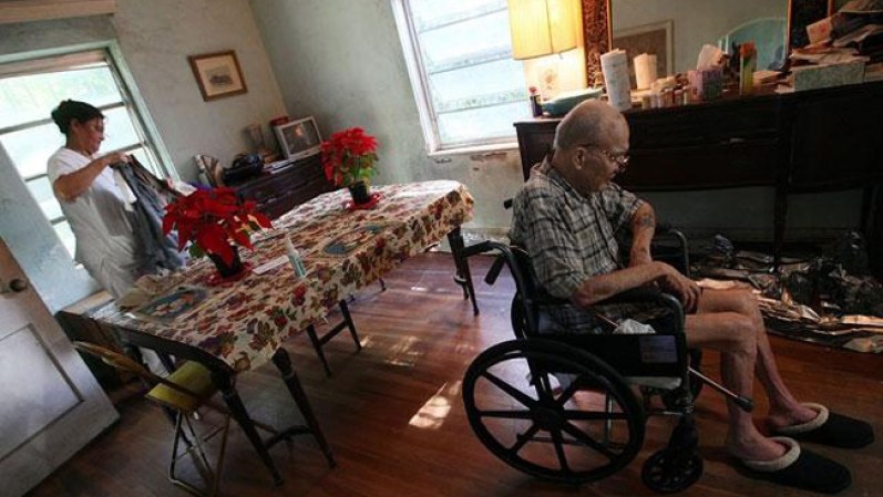 Ancianos de bajos recursos de la Florida viven preocupados por el futuro de su cuidado médico.