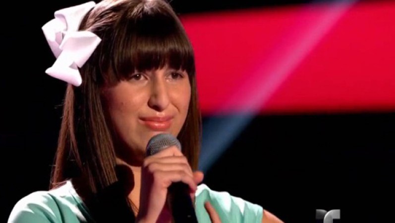 Kayley vino de Puerto Rico, “la isla del encanto” e interpretó “Set fire to the rain” . La tímida jovencita se emocionó al ver a los “coaches”. La única en darse vuelta fue Paulina pero la niñita estaba feliz de formar parte del “team Paulina”
