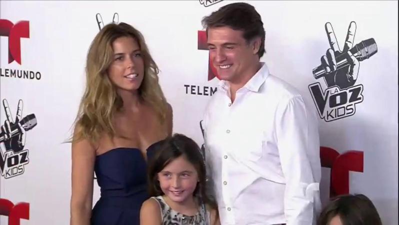 Otro de los famosos que pudimos ver en la gran final de "La Voz Kids" fue el argentino Juan Soler, que llegó acompañado de su familia.