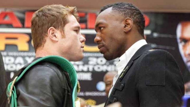 Saúl El Canelo Alvarez enfrentará a Floyd Mayweather el 14 de septiembre en Las Vegas. Un combate a muerte en lo que es el rival más difícil en la carrera del mexicano. Una pelea de invictos.