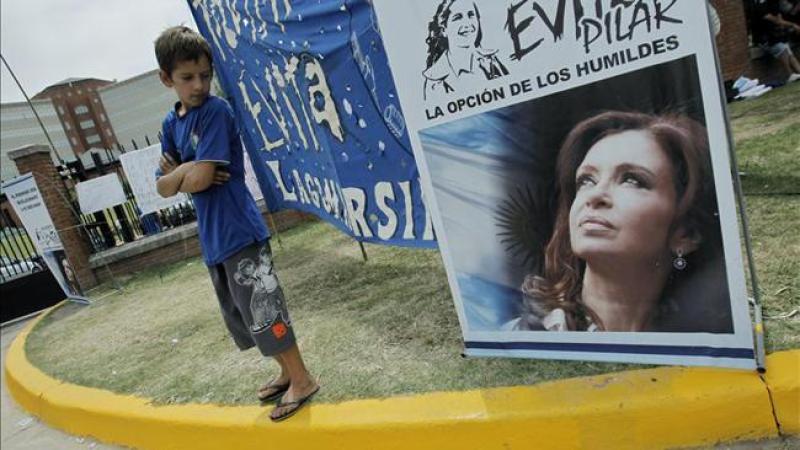Comienza vigilia por Cristina