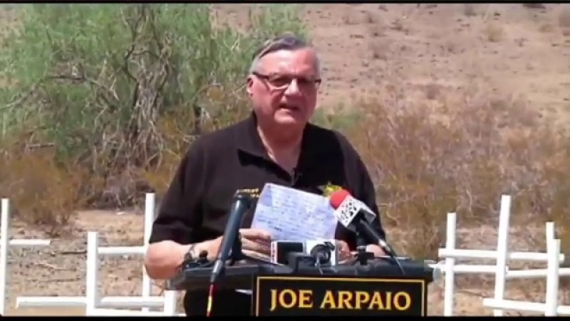 Baja apoyo a alguacil Arpaio