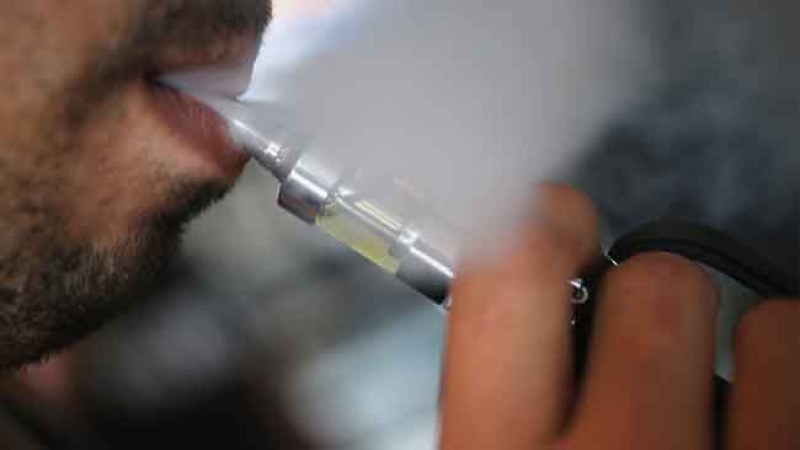 Frisco limita uso de cigarrillo electrónico