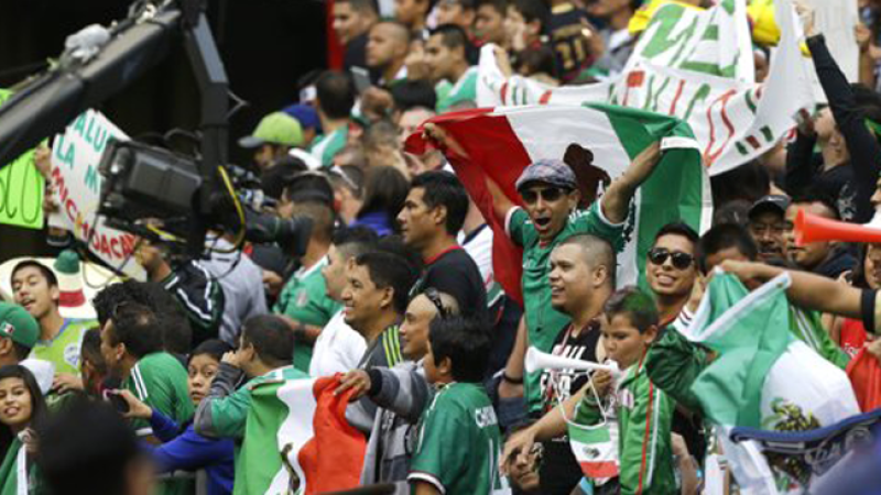 Hinchas mexicanos en la Copa Oro.