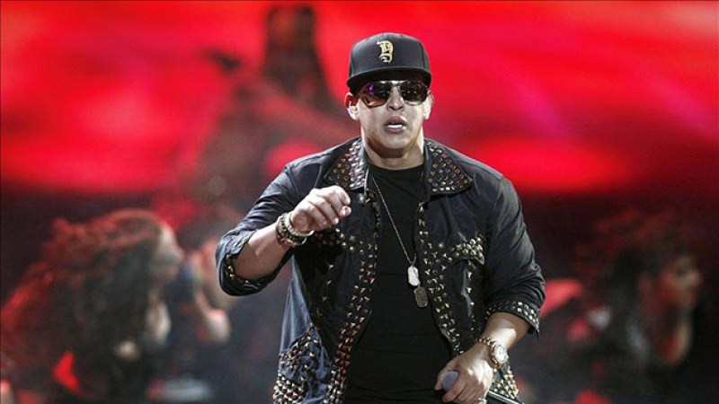 Daddy Yankee vuelve al reguetón puro