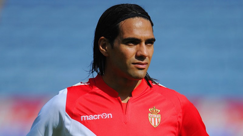 Falcao es operado con éxito