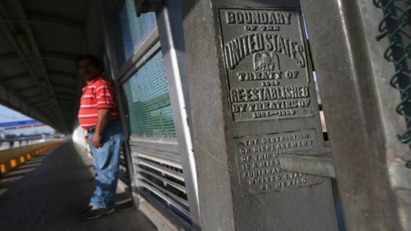 Prohíben término “inmigrante ilegal”