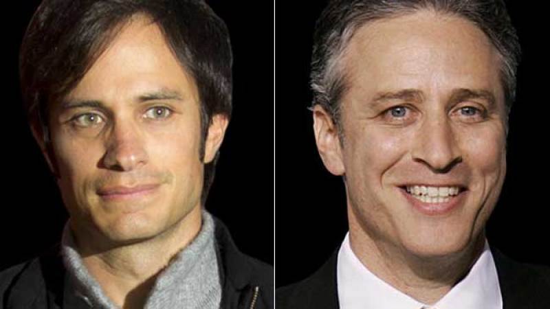 El actor mexicano es el elegido por Jon Stewart para su debut como director.