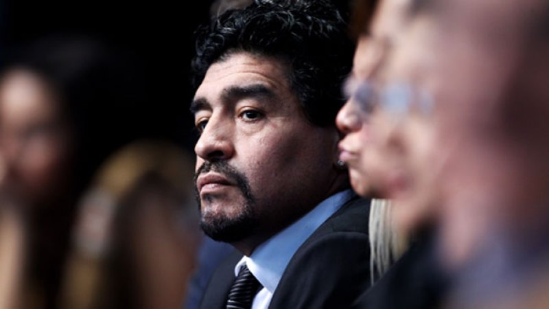 Guerra sucia entre Maradona y su ex
