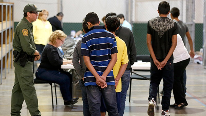 Cerrarán centros para niños migrantes