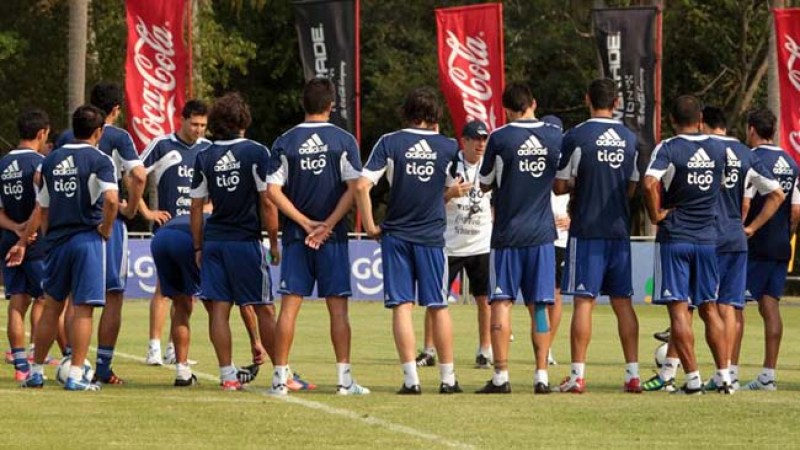 Paraguay, que recibirá a la Vinotinto en el estadio Defensores del Chaco, registró un triunfo, un empate y cuatro derrotas tras un total de seis encuentros.