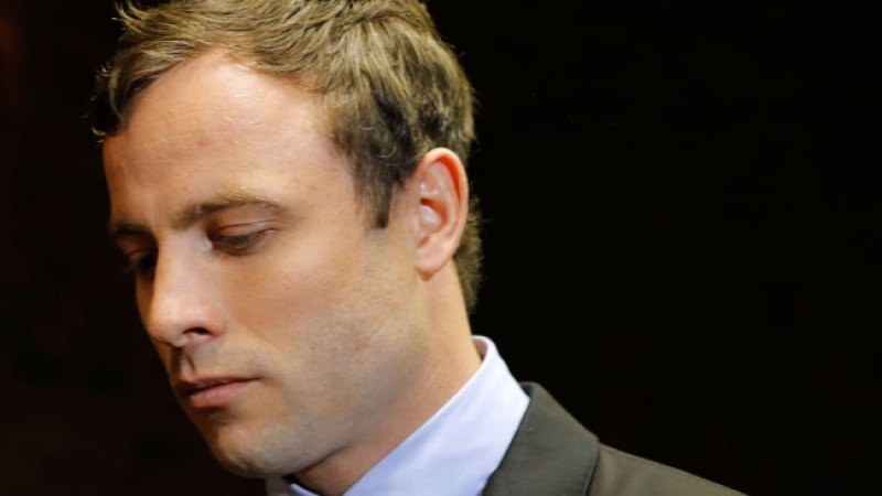 Pistorius acusado de asesinato