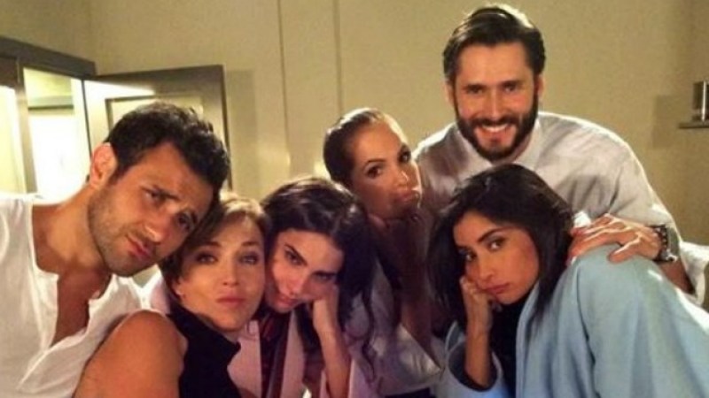 El elenco de la popular novela ha compartido maratónicas sesiones en los últimos días de grabación.