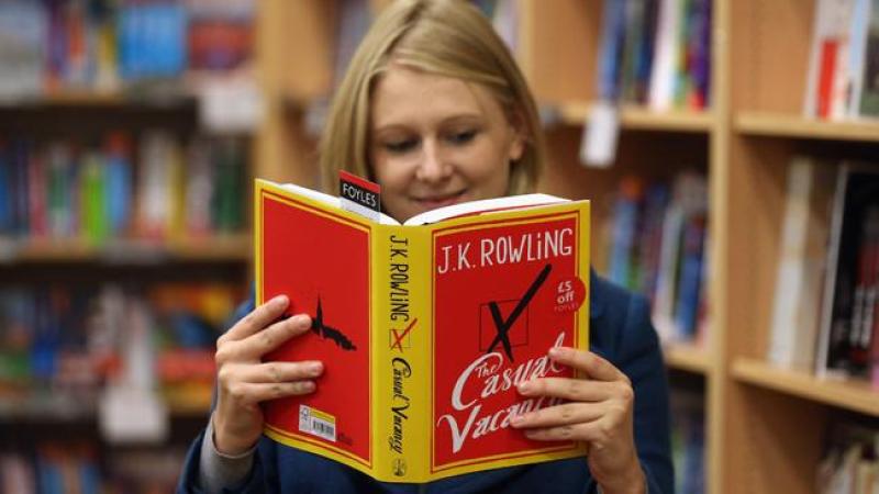 Lo nuevo de J. K. Rowling, ¡un fiasco!