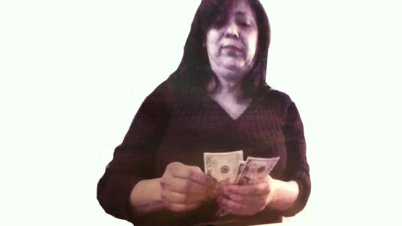 De eso acusan a una mujer que dicen, prometía licencias de conducir a indocumentados.