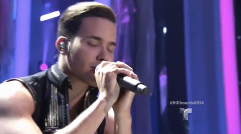Prince Royce y Michel Teló hicieron lo propio con "Nada" y "Darte un beso".