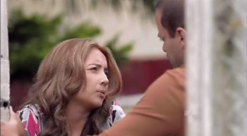 Yesenia, a quien Escobar la obligó a abortar a su hijo, le dice a Marino que tenga cuidado, que es mejor que ya no trabaje con él.