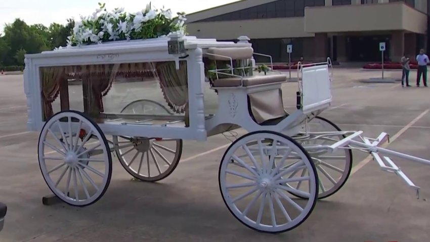 El viaje final de George Floyd: la historia detrás del carruaje que llevó su féretro