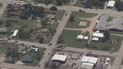 Daños por tornado en Bowie, Texas