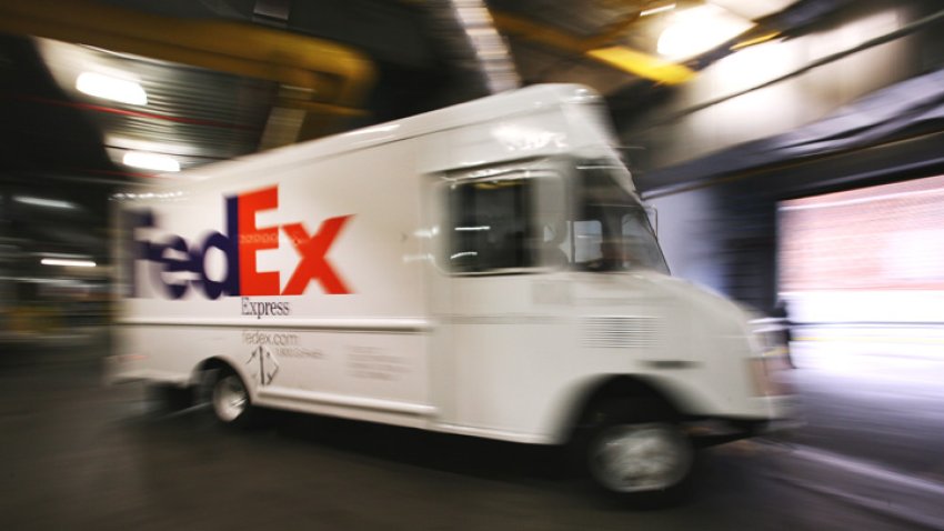Earns FedEx