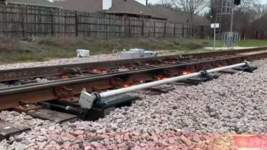 Medidas de precaución en vías del tren en Grapevine