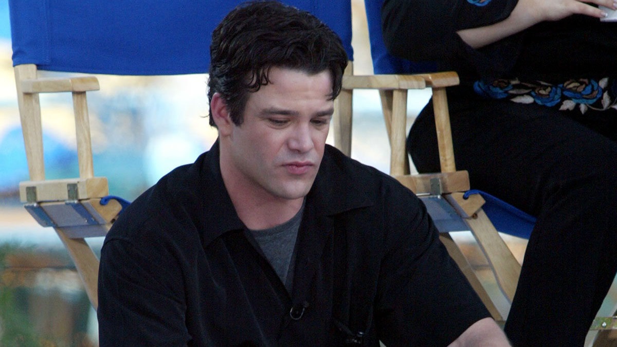 11 DE NOVIEMBRE, 2015 - El actor Nathaniel Marston, quien trabajó en la serie "One Life to Live", murió a los 40 años a causa de graves lesiones que sufrió en un accidente de auto ocurrido hacía dos semanas.