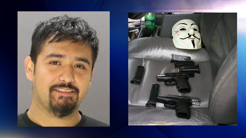 TLMD_MASCARA_PISTOLAS_DALLAS