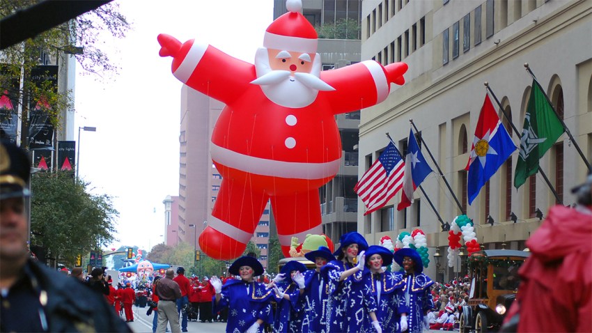 TLMD_XMAS_PARADE_DALLAS