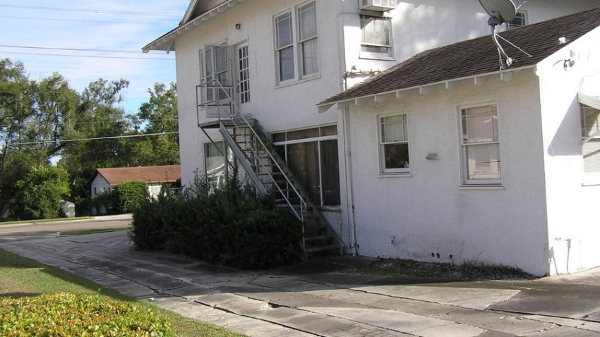 Students_Evacuated_From_Cedar_Hill_School_After_Strange_Odor_Reported_1200x675_1096732227819.jpg