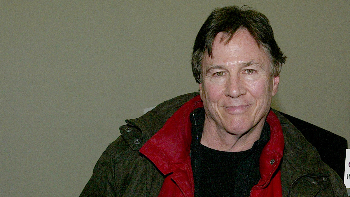 8 DE FEBRERO DE 2017 - Richard Hatch, recordado por su papel del capitán Apollo en la película y la serie televisiva "Battlestar Galactica", falleció a los 71 años de cáncer en el páncreas.