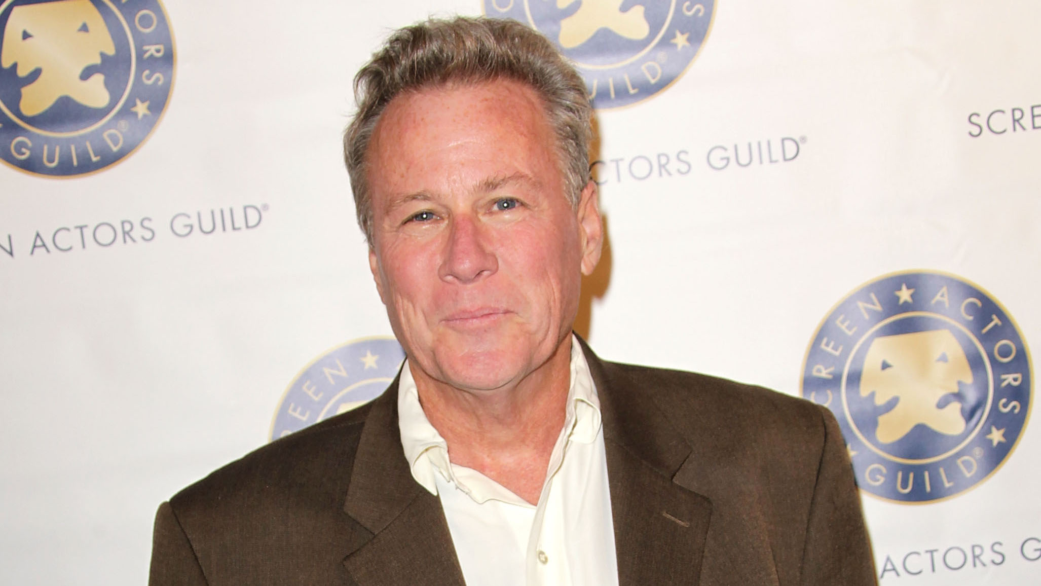 21 de julio de 2017: el actor de 72 años John Heard, conocido por interpretar el papel del papá de Macaulay Culkin en la película "Home Alone" (Mi Pobre Angelito), fue hallado sin vida en un hotel de Palo Alto, California. Al momento se desconocen las causas de su muerte. Heard se había sometido recientemente a una operación en la espalda.