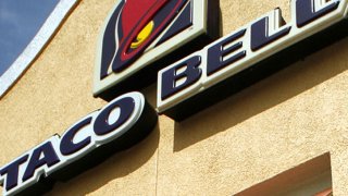 taco-bell-sign-cu722