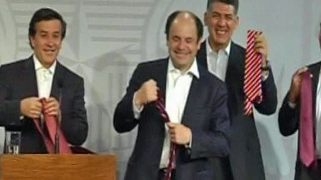 tlmd_chilenos_corbata