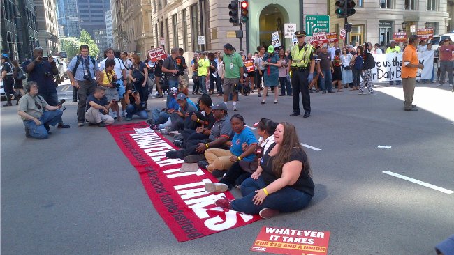 tlmd_protesta_salario_minimo_fast_food_boston