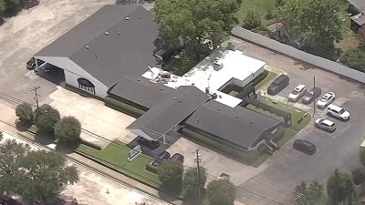Funerarias en el Metroplex experimentan grandes retrasos