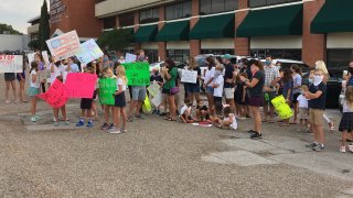 A group of Fort Worth ISD parents held a demonstration at the district’s administration offices to ask for a decision on a start date for in-person classes.