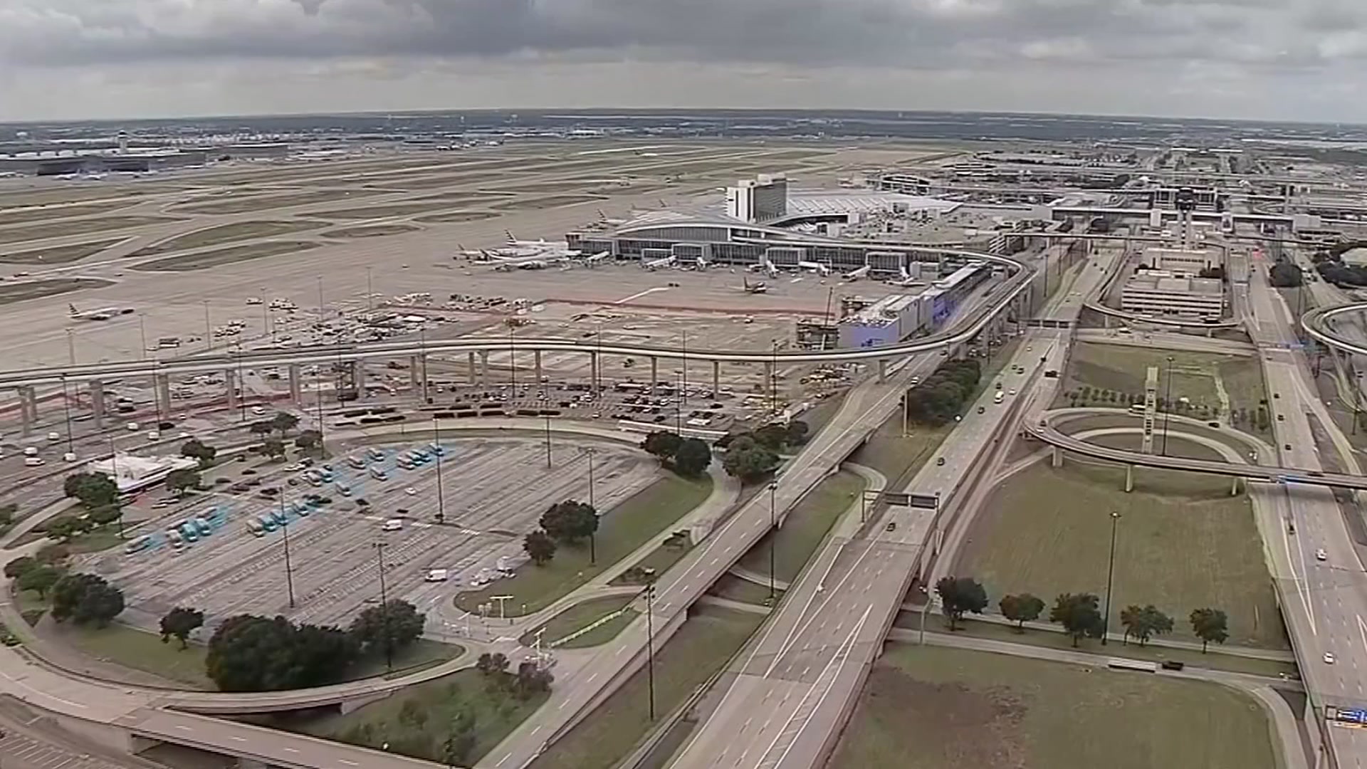 dhl dfw airport location