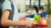 Arlington ISD anunció que servirá comida para estudiantes durante el verano